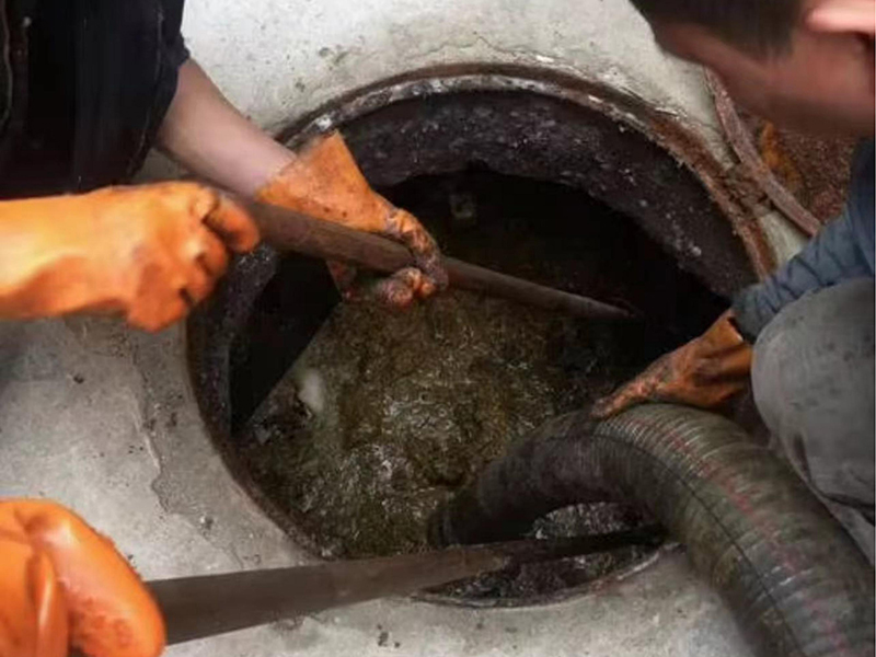 清河清理化粪池时如何避免沼气的危害?